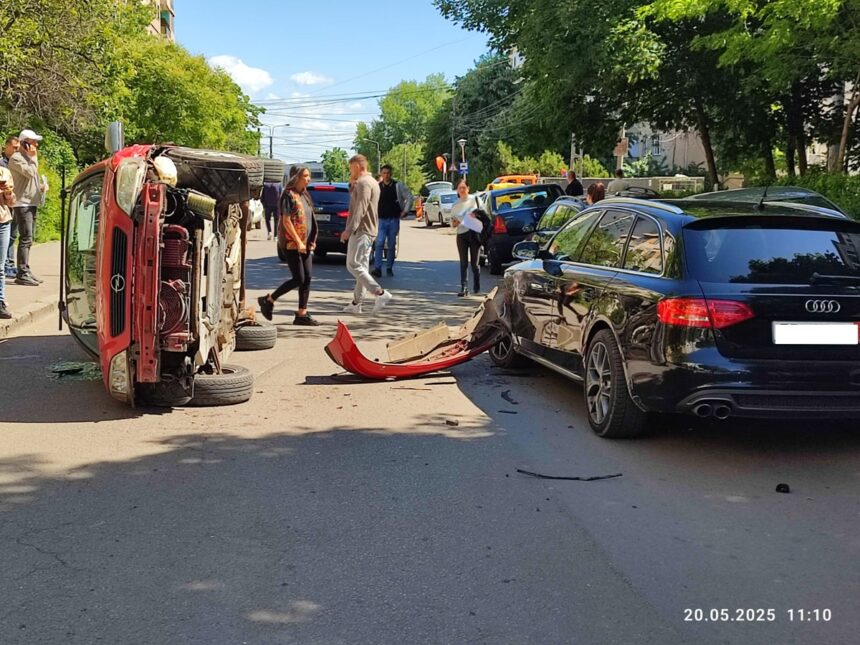 foto video accident rutier in constanta un autoturism s a rasturnat pe strada tulcei 682c45f307b98