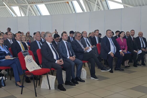 foto video constanta gazduieste maritime business week 2025 liderii industriei maritime si oficialii romani dau tonul cooperarii regionale 682c42808b0c4
