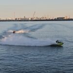 foto video imagini surprinzatoare pe faleza cazinoului scheme riscante pe skijet uri cu viteze ametitoare la doar cateva zeci de metri de stabilopozi 683b3e0274a7c