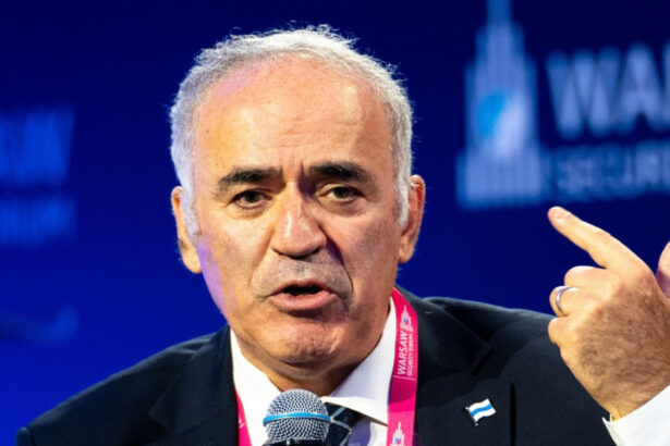 garry kasparov opozantul lui putin riscul real este ca romania sa se alature statelor paria 68230d6464aca