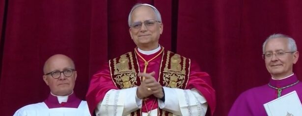 incepe pontificatul lui leon al xiv lea mii de credinciosi asteptati la slujba de duminica din piata sfantul petru jd vance volodimir zelenski si ursula von der leyen vor fi prezenti 682971d4d972e
