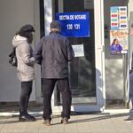 incident intr o sectie de votare din delta dunarii un barbat s a baricadat in incinta si s a certat cu membrii comisiei ce amenda a primit 682a0567bec34