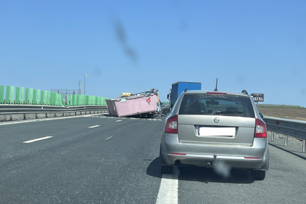 incident rutier pe a2 pe sens bucuresti constanta aproape de iesirea spre a4 una dintre benzi e blocata 6825dc3c25a1a