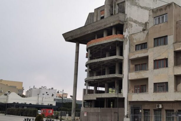 investitorii greci din piata ovidiu vor sa extinda proiectul imobiliar consiliul local constanta decide vanzarea unui teren din vecinatate 6834f729f4119