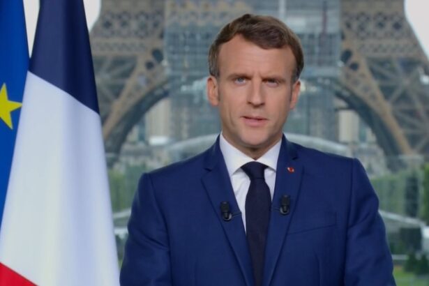 macron l a sunat pe nicusor dan franta va sta alaturi de voi 682a564d20e49