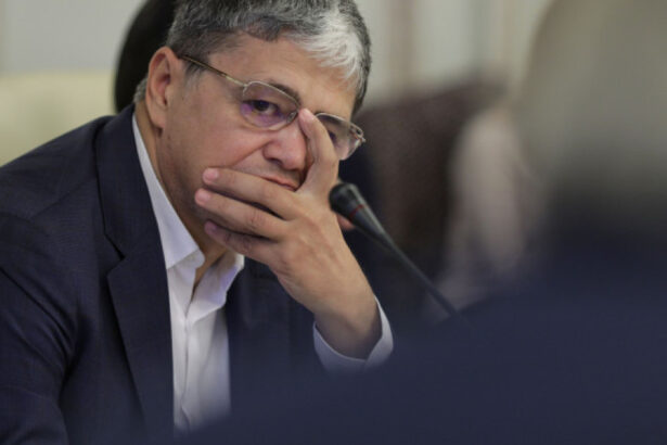 marcel bolos pesimist privind deficitul sunt greu de strans 30 de miliarde de lei fara cresteri de taxe 6839a5c162a0b