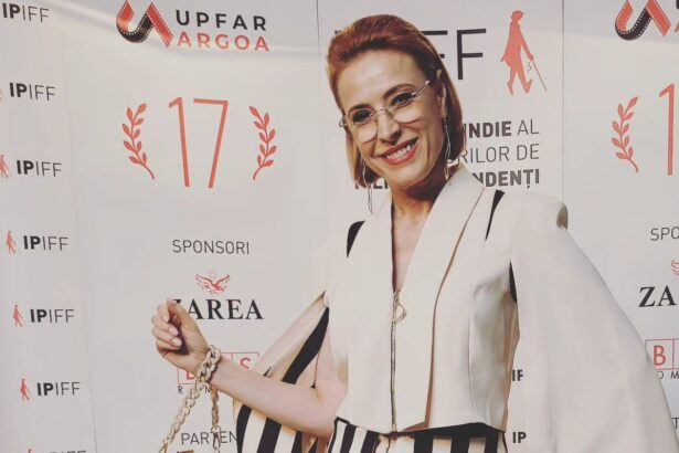 mesajul transmis de monica davidescu pentru cei care o urmaresc in mediul online in 26 mai am termen de divort la giurgiu am nevoie de martori 682f38774d6e2