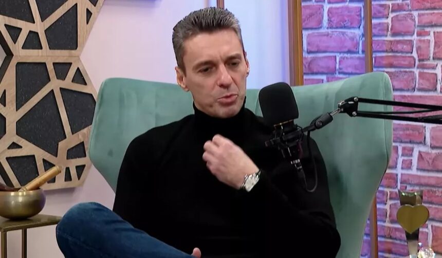 mircea badea prima reactie dupa ce s a spus ca a fost dat afara de la antena 3 mesajul prezentatorului tv 6829a18ab551c