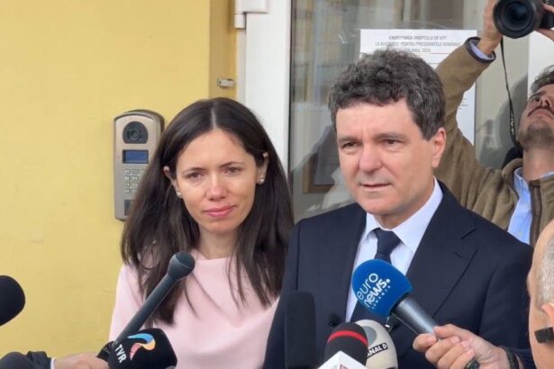 nicusor dan cumva noi suntem in recesiune in momentul asta 682f0196b634c