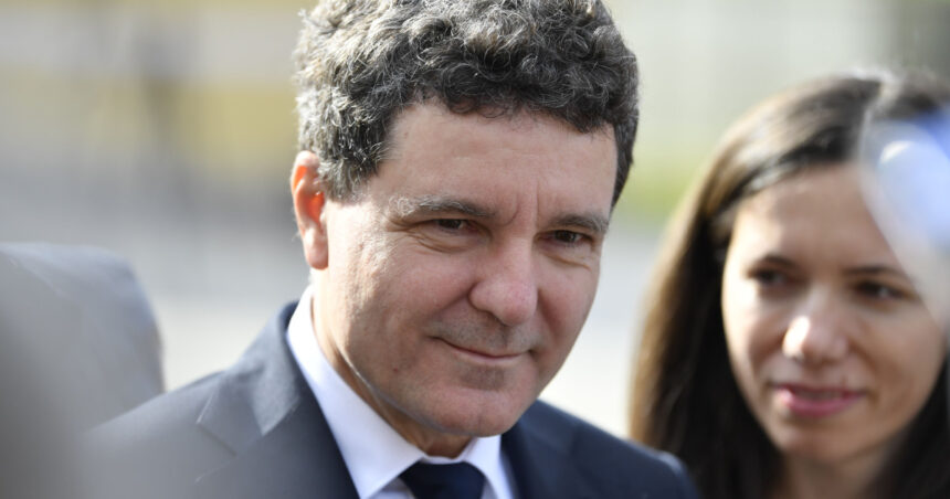 nicusor dan devine oficial presedintele romaniei ceremonia de investire are loc de la ora 1200 la palatul parlamentului 6833fd8982e31