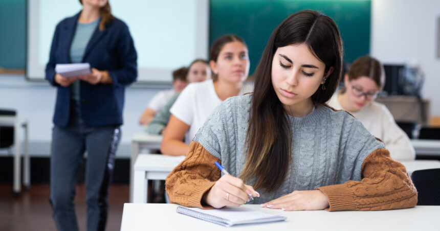 Termenul limită pentru înscrierea candidaților la examenul național de bacalaureat, sesiunea din vară 2025 1 pana la ce data se pot inscrie candidatii pentru examenul national de bacalaureat sesiunea din vara 2025 68369f25e6797