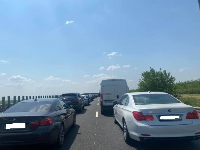 Restricții de circulație timp de 8 ore pe A2, în zona Fetești, pentru lucrări de reparație a asfaltului! 1 restrictii de circulatie timp de 8 ore pe a2 in zona fetesti pentru reparatii asfaltice 6821c84c2e6ba