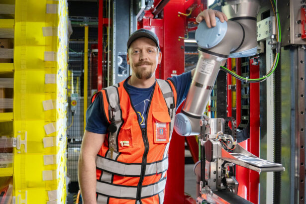 reusita amazon amenintare pentru angajati un robot cu simt tactil un salt fundamental in domeniul roboticii 68221284c7017