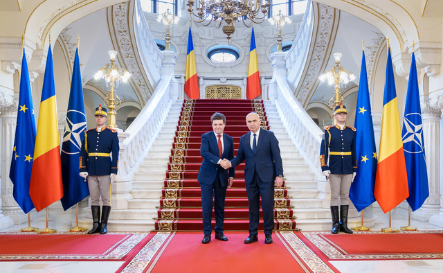 Bolojan anunță economii de peste 3 milioane euro prin reducerea personalului la Senat: Finanțarea unui pasaj rutier în București în 3 ani 1 revenit la senat bolojan anunta ca face economie de peste 3 milioane euro prin reducerea personalului in 3 ani se poate finanta un pasaj rutier in bucuresti 68397fa538159