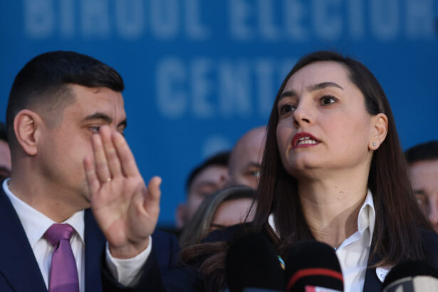 revolta din pot anamaria gavrila acuzata de deputatii demisionari de sete de putere si pozitionari extremiste 682df2aef0cd9
