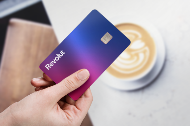revolut investeste in franta un miliard de euro 682b17ba6baa7