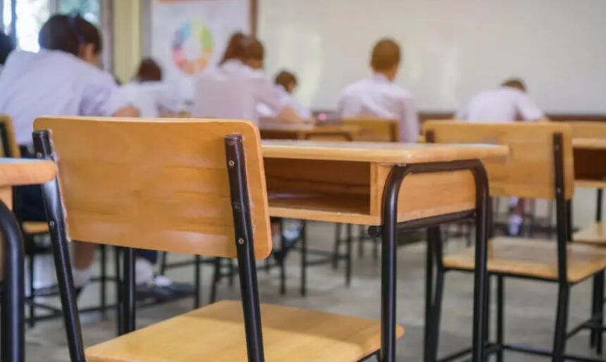 sa isi continue studiile sau sa aleaga o meserie ce i a determinat pe unii tineri din judetul constanta sa renunte la educatie 68304c34a99ed