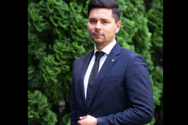secretarul general al ani 97 dintre tarile ocde au declaratii de avere publice decizia ccr este un pas spre regres 683aa7ae47b82