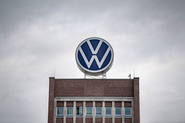 Șeful Volkswagen afirmă că grupul are discuții constructive cu Washington-ul referitoare la tarife. 1 seful volkswagen spune ca grupul poarta discutii constructive cu washington ul privind tarifele 68395fdedbe9a
