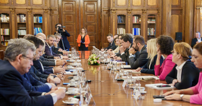 sindicatele daca discutiile de la cotroceni se poarta exclusiv cu mediul de afaceri propunerile vor fi in interesul capitalului 6839e76325ade
