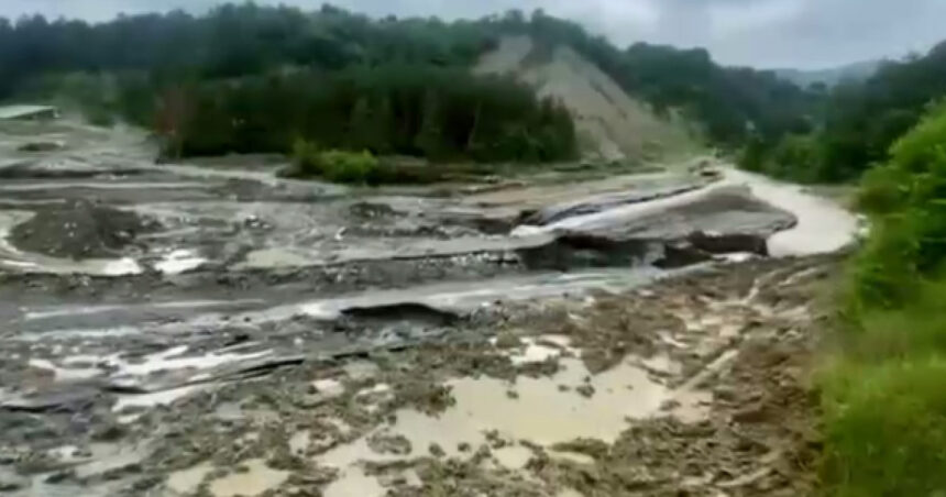 situatie critica in harghita risc de prabusire la salina praid dupa ploile abundente din ultimele zile 6835da5430742