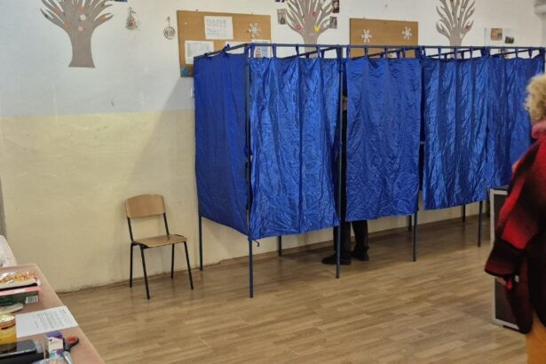 suspiciuni de vot ilegal in mamaia politia clarifica situatia unor cetateni din republica moldova care au fost la urne in constanta 6829b81dc27fa