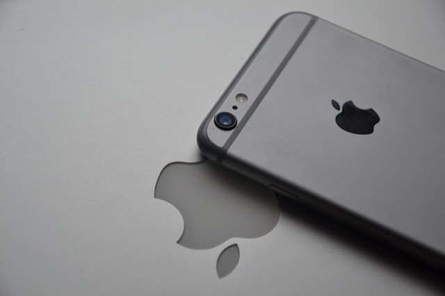 trump ameninta apple cu tarife de 25 daca telefoanele iphone nu sunt fabricate in sua 68306844d608f