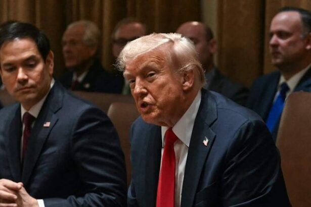 trump viziteaza trei dintre cele mai bogate tari din lume ce isi doresc acestea de la liderul sua intre timp netanyahu a fost lasat sa priveasca de pe margine 6823240fcb233