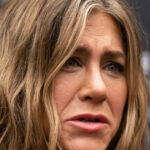 un barbat a fost arestat dupa ce a intrat cu masina in poarta casei actritei jennifer aniston din los angeles 68235ba16182a
