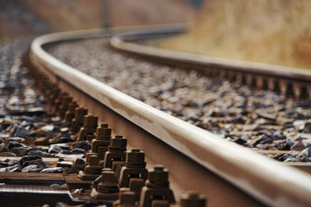 un vagon al unui tren de marfa care circula pe ruta constanta port barsesti a deraiat 682e1d1b81cd7