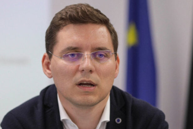 victor negrescu considera regretabila secretizarea averilor accesul la informatii este esential pentru increderea in democratie 6839436394b59