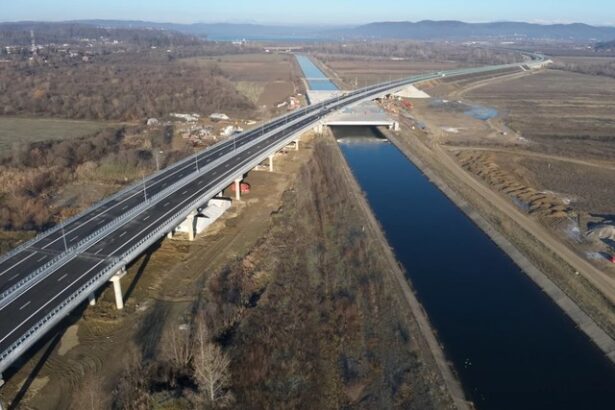 video imagini in premiera cu muntii carpati care vor fi vizibili de pe autostrada sibiu pitesti 682c540e6192a