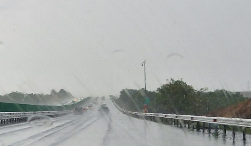 video potop la rasova cod portocaliu de ploi torentiale si vijelie emis pentru mai multe localitati din vestul judetului constanta 682f4b76db6cb