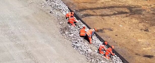videofoto umbrarescu avanseaza cu peste 400 muncitori la autostrada transilvania 682491bc71e0a