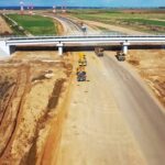 videofoto umbrarescu cu muncitori 24 ore din 24 pe autostrada ford ridica grinzile cand va fi deschis un nou tronson 6835a3ad42fdd