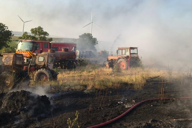 a luat foc un utilaj agricol langa ciocarlia intervin pompierii din medgidia 6853c872aa638