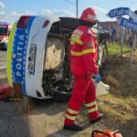 accident grav in neamt o autospeciala a politiei aflata in misiune s a rasturnat dupa ce a fost acrosata de un alt autoturism 685c3ff8251ef