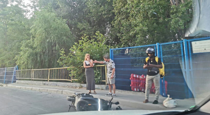Accident rutier la ieșirea din Constanța: Un livrator pe scuter a fost internat în spital 1 accident rutier la iesire din constanta un livrator pe scuter a ajuns la spital 685c4516703ae