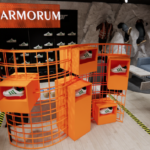 armorum face pasul in off line si deschide un magazin in sibiu 684982c7c2c61