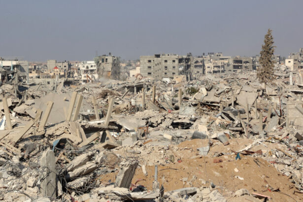 atac israelian intr un punct de distribuire a ajutoarelor din gaza 30 de palestinieni au murit 683c165fdb5ef