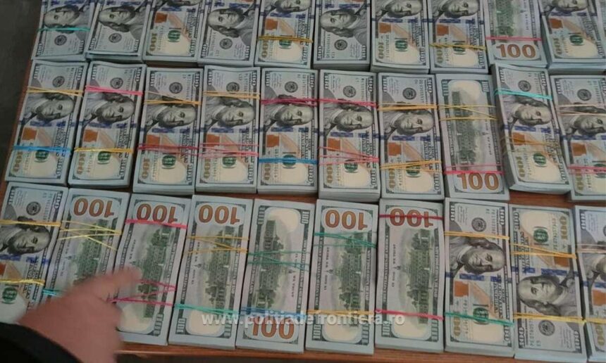 bani ascunsi pe sub haine un cuplu a incercat sa intre in romania cu 14 milioane de dolari nedeclarati 684e940e42dc0