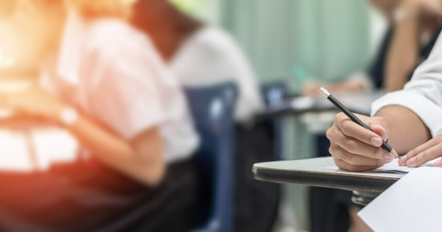 barem de corectare la limba si literatura romana modele de rezolvare pentru subiectele de la evaluarea nationala 2025 68595daeee4fe