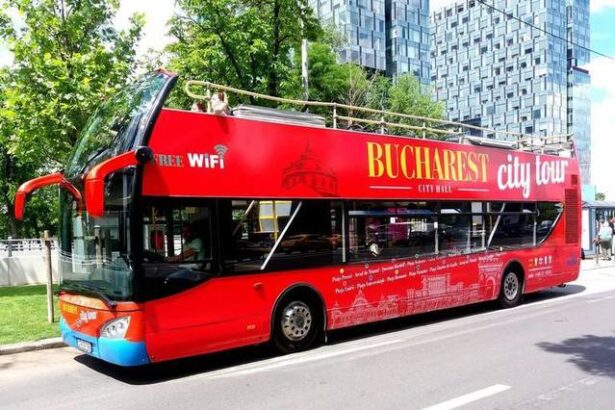 bucurestiul ar putea avea din nou o linie de transport turistic cu autobuze supraetajate 685527ee5d91f