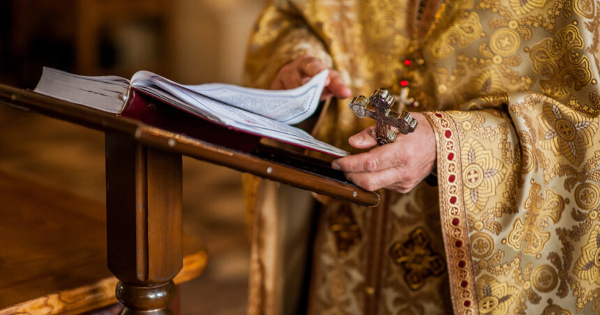 Calendar ortodox iunie 2025. Patru sărbători religioase importante sunt marcate cu cruce roșie. 1 calendar ortodox luna iunie 2025 patru sarbatori religioase importante sunt marcate cu cruce rosie 683bec3051af6