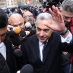 calin georgescu chemat azi la parchetul general in dosarul in care e acuzat ca a citat la tv din zelea codreanu 685e2faa80338