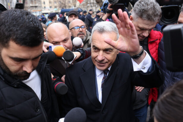 calin georgescu chemat azi la parchetul general in dosarul in care e acuzat ca a citat la tv din zelea codreanu 685e2faa80338