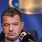 Veniturile lunare ale șefului CFR Călători: Nu sunt sărac. Nu este vina noastră că președintele nu are 100.000 de euro. 2 ce venituri lunare are seful cfr calatori nu sunt sarac nu este vina noastra ca presedintele nu are 100 000 de euro 68540d26f1763