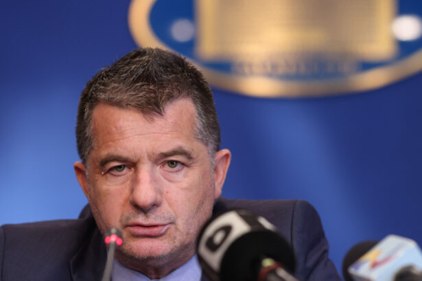 ce venituri lunare are seful cfr calatori nu sunt sarac nu este vina noastra ca presedintele nu are 100 000 de euro 68540d26f1763