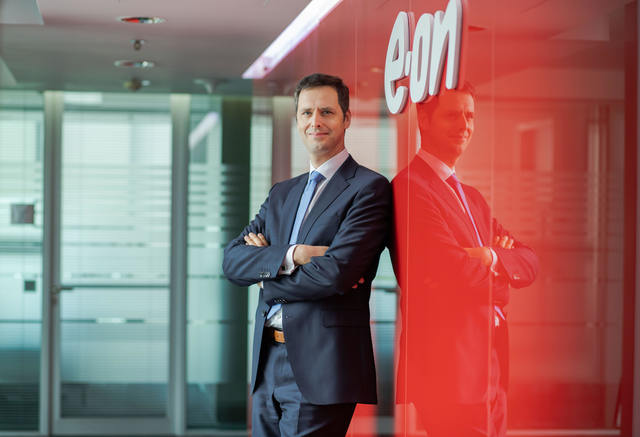 CEO-ul EON România anunță despre viitoarele facturi la energie: fără ajutor pentru persoanele cu venituri mari, companii și proprietăți de vacanță. 1 ceo ul eon romania anunt despre viitoarele facturi la energie fara ajutor pentru oameni cu venituri mari firme vile de vacanta 685a94bf8bd41