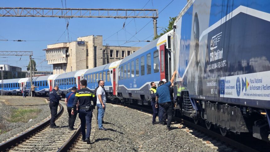 cfr calatori introduce noi trenuri pnrr pe ruta brasov constanta primele vagoane deja avariate intr un accident 683ed3a281f02